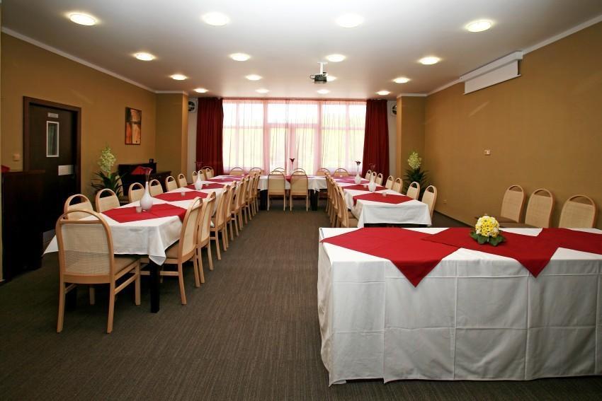 Sporthotel Patriot Litoměřice Zewnętrze zdjęcie